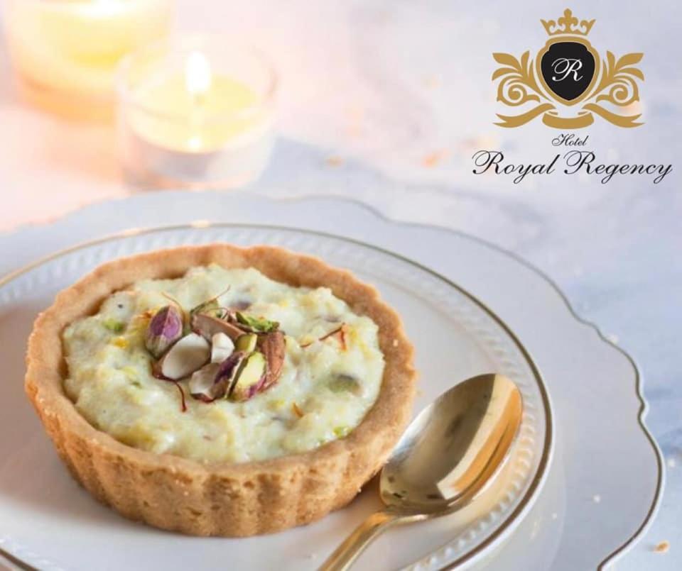 Hotel Royal Regency Bori  Bagian luar foto