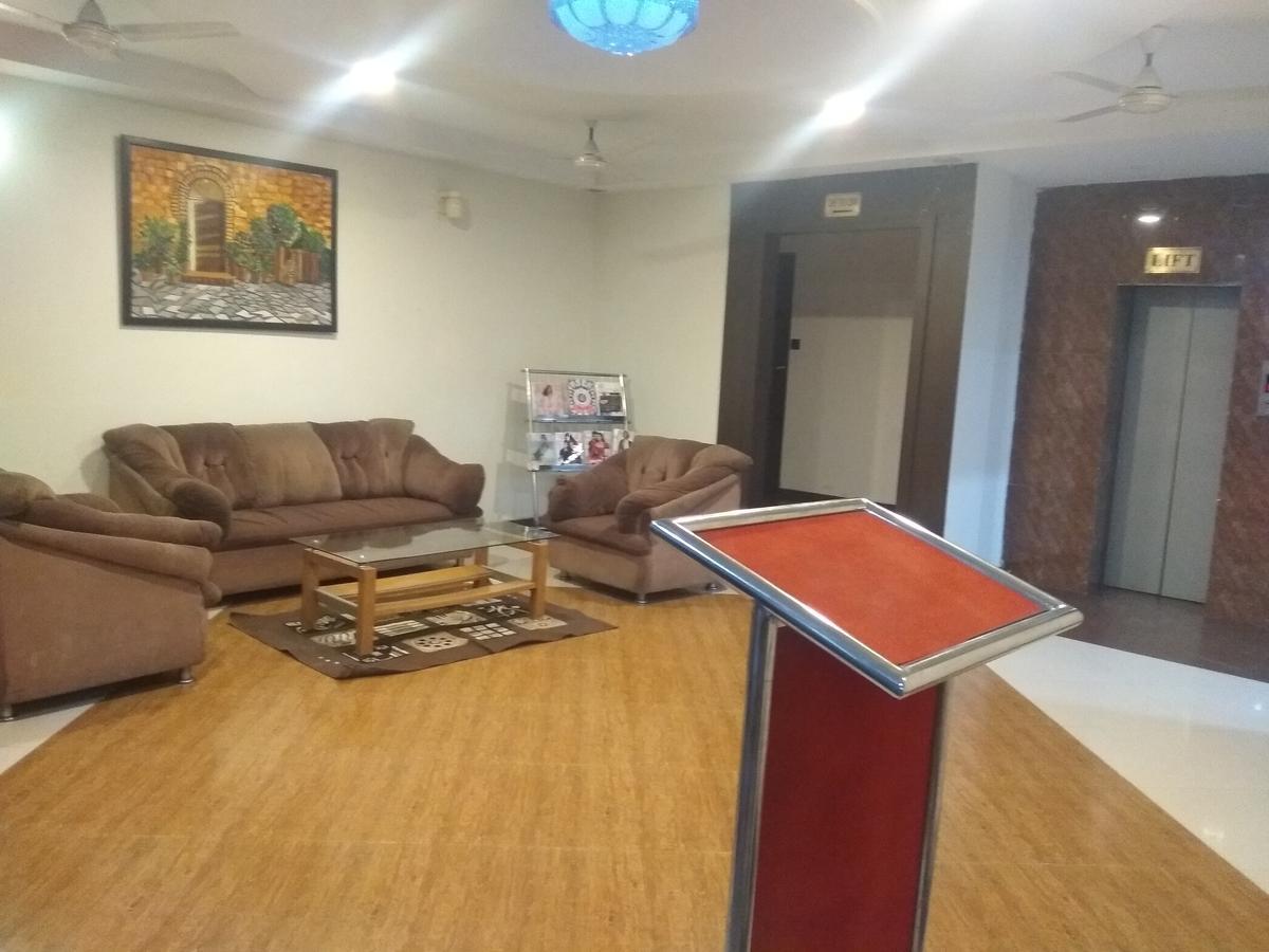 Hotel Royal Regency Bori  Bagian luar foto