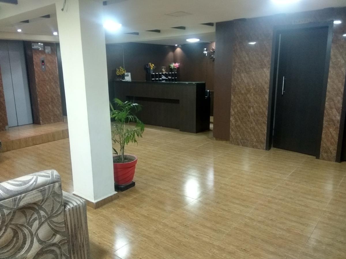 Hotel Royal Regency Bori  Bagian luar foto