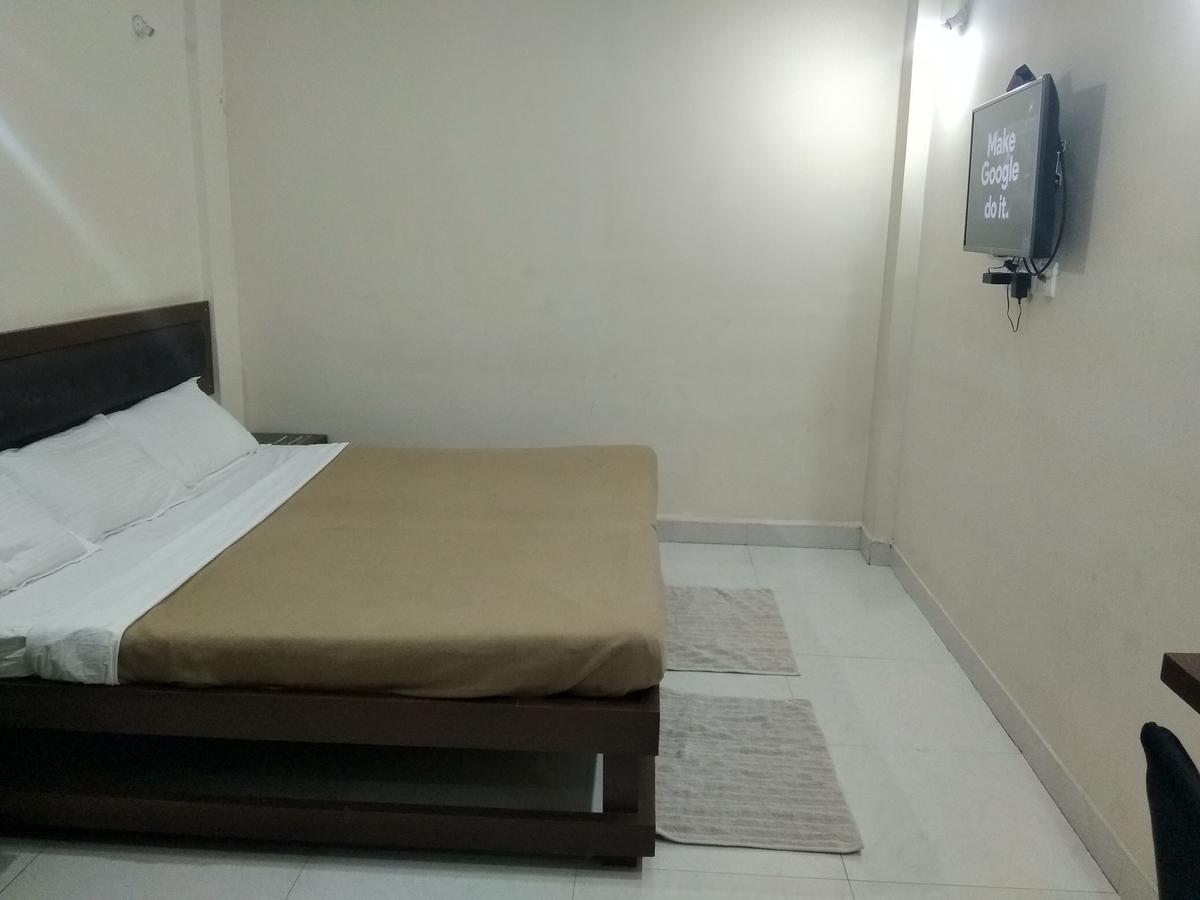 Hotel Royal Regency Bori  Bagian luar foto